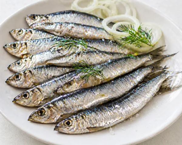 Килька соленая с луком и маслом